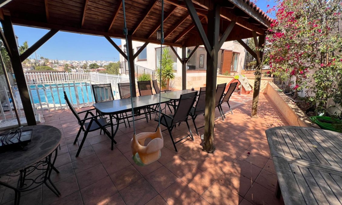 Wiederverkauf - Villa -
Torrevieja - Costa Blanca