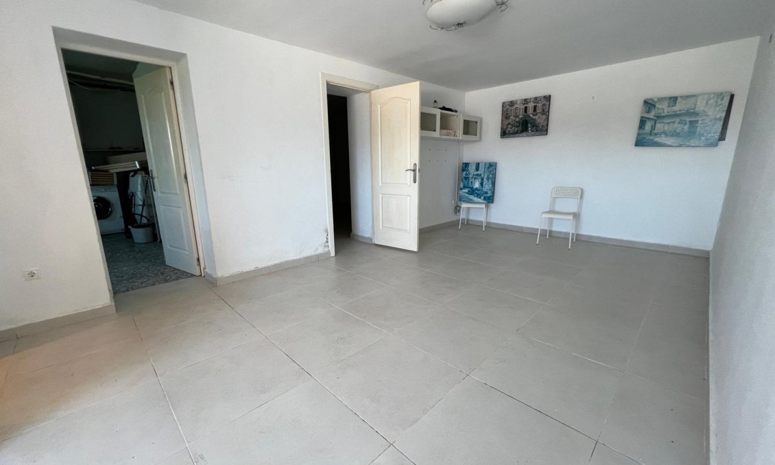 Wiederverkauf - Villa -
Torrevieja - Costa Blanca