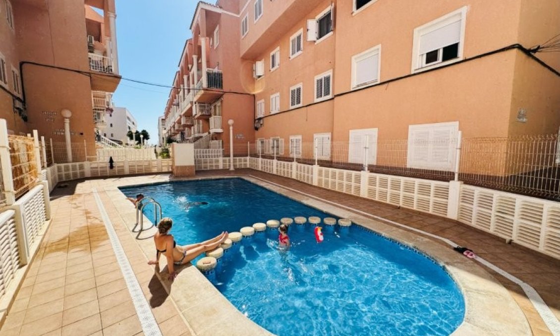 Használt Ingatlanok - Apartman -
La Mata - Costa Blanca