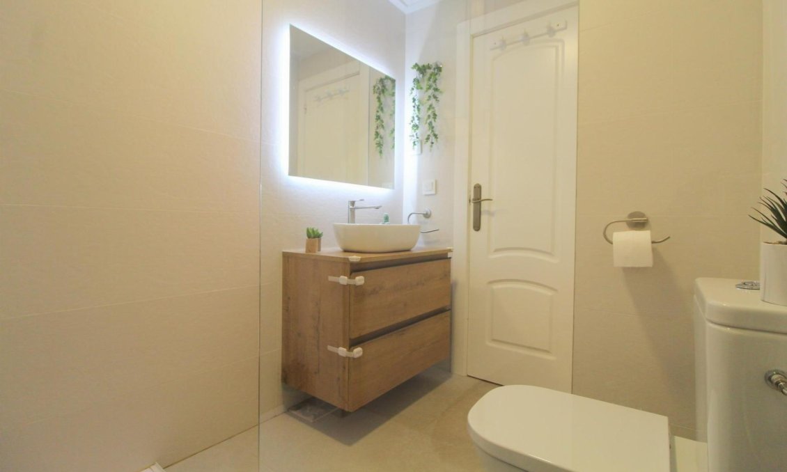 Wiederverkauf - Wohnung -
Torrevieja - Costa Blanca