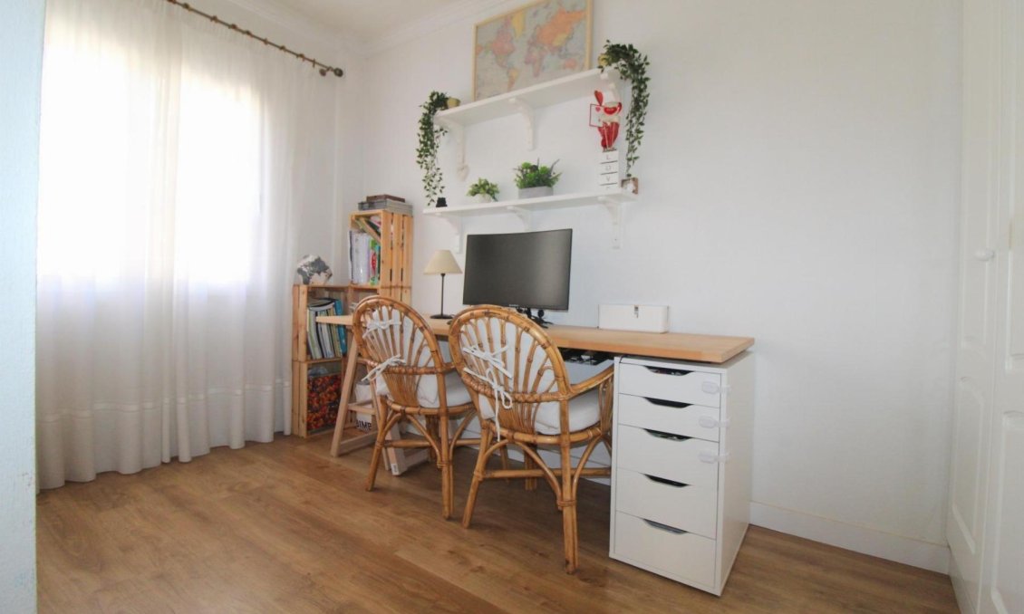 Wiederverkauf - Wohnung -
Torrevieja - Costa Blanca