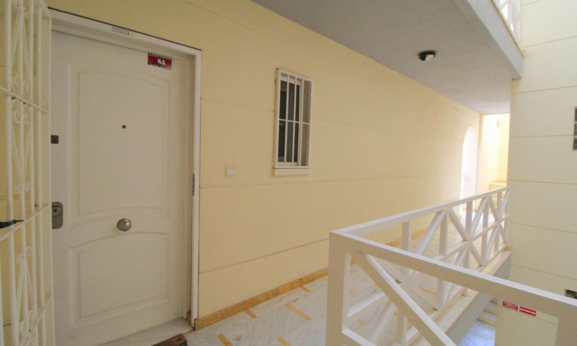 Wiederverkauf - Wohnung -
Torrevieja - Costa Blanca