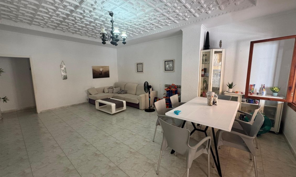 Wiederverkauf - Wohnung -
Torrevieja - Costa Blanca