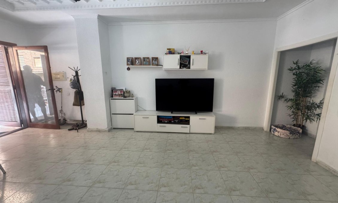 Wiederverkauf - Wohnung -
Torrevieja - Costa Blanca