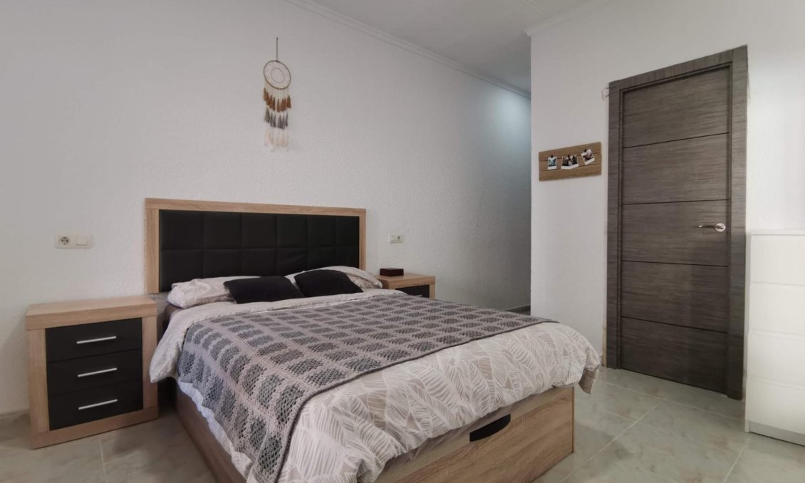 Wiederverkauf - Wohnung -
Torrevieja - Costa Blanca