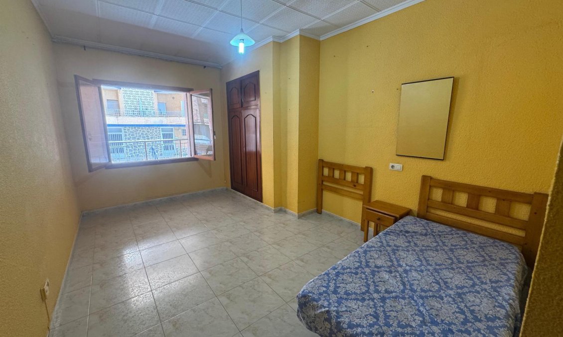 Wiederverkauf - Wohnung -
Torrevieja - Costa Blanca
