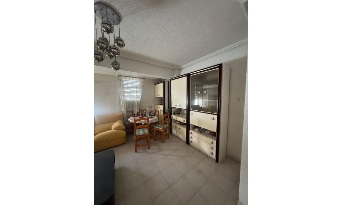 Wiederverkauf - Wohnung -
Guardamar del Segura - Guardamar