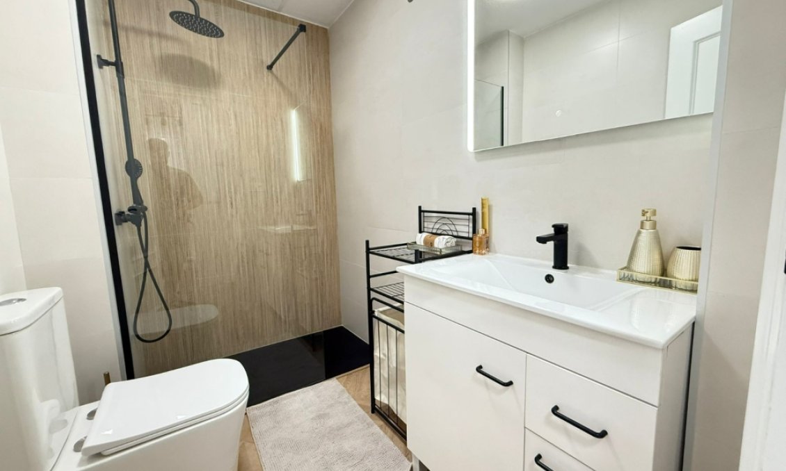 Wiederverkauf - Wohnung -
Torrevieja - Costa Blanca