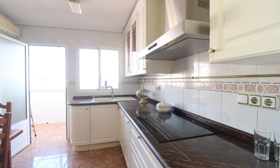 Revânzare - Apartament -
Torrevieja