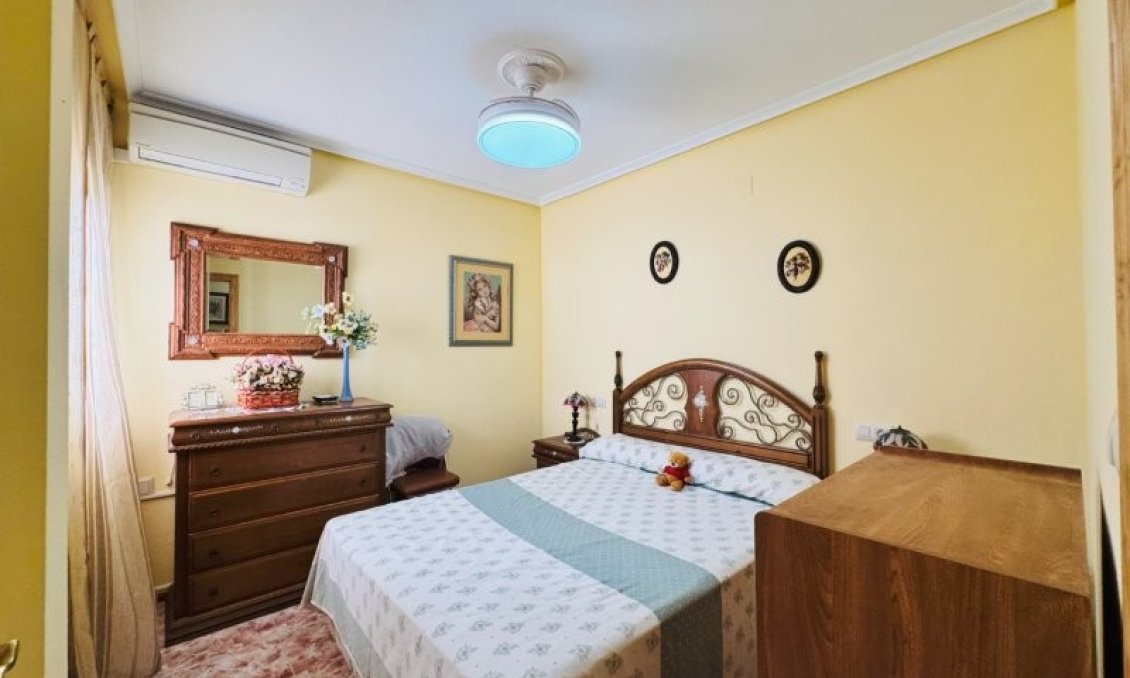 Revente - Appartement -
La Mata - Costa Blanca