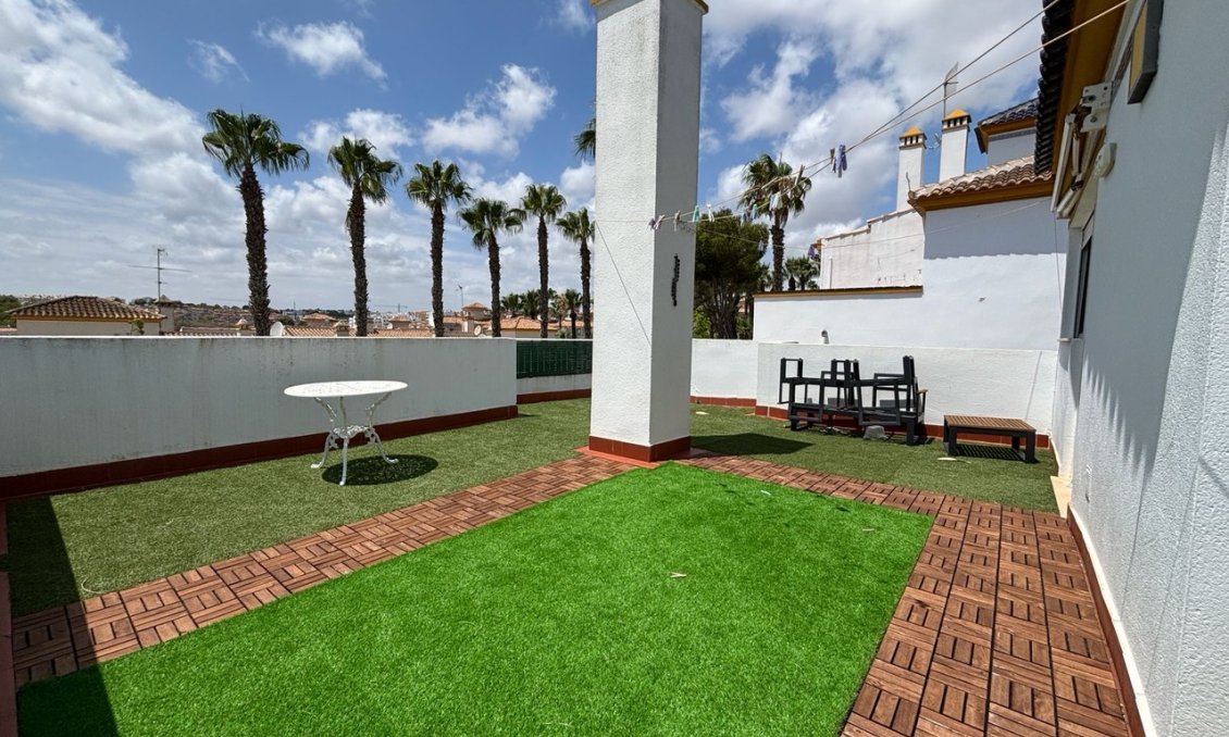 Segunda mano - Villa -
Villamartin - Costa Blanca