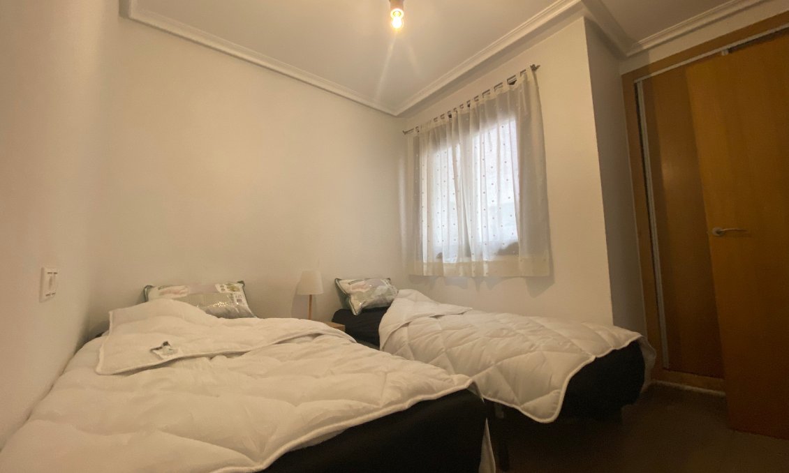 Wiederverkauf - Wohnung -
Torrevieja - Costa Blanca