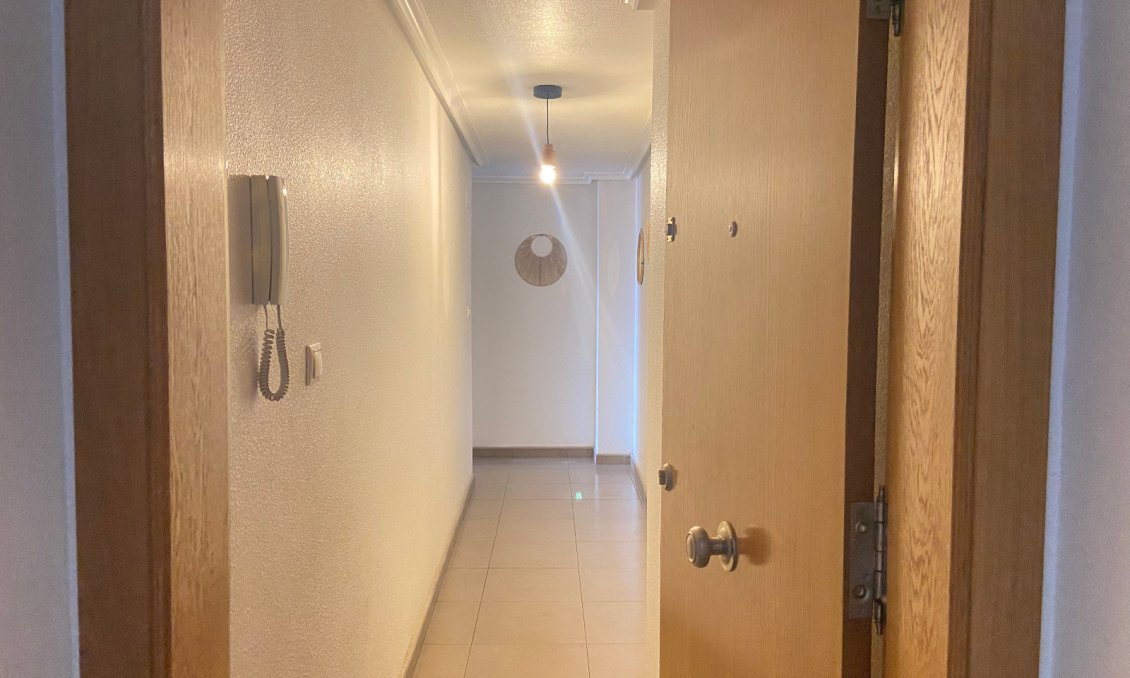 Wiederverkauf - Wohnung -
Torrevieja - Costa Blanca