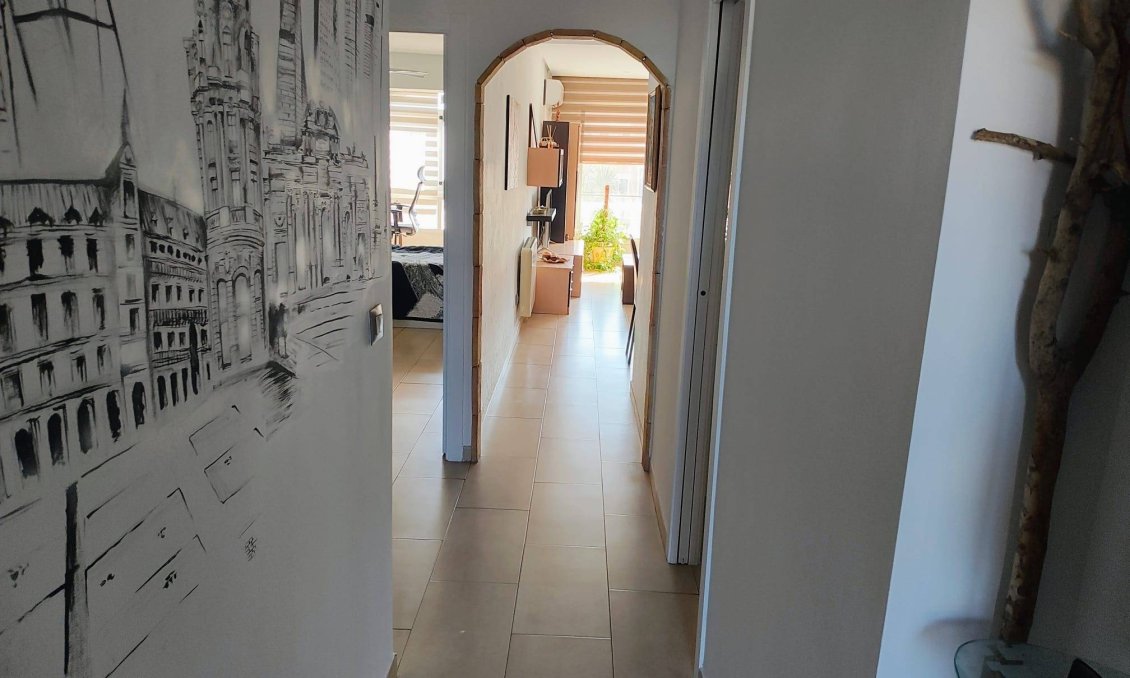 Revânzare - Apartament -
Lo Pagan - Villananitos
