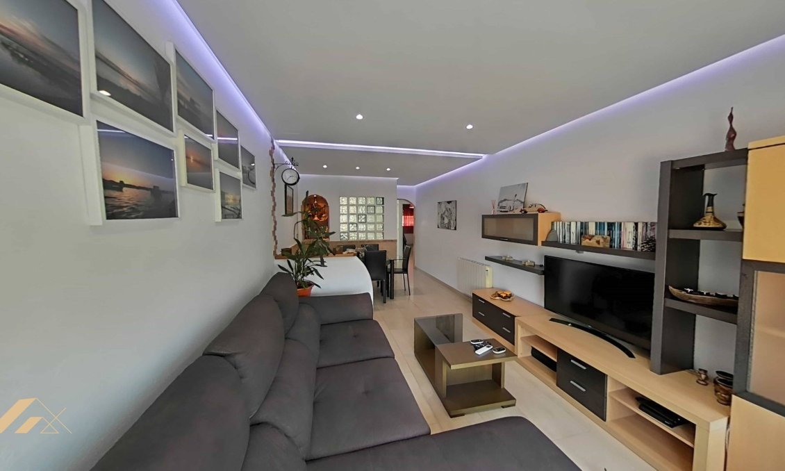 Revânzare - Apartament -
Lo Pagan - Villananitos