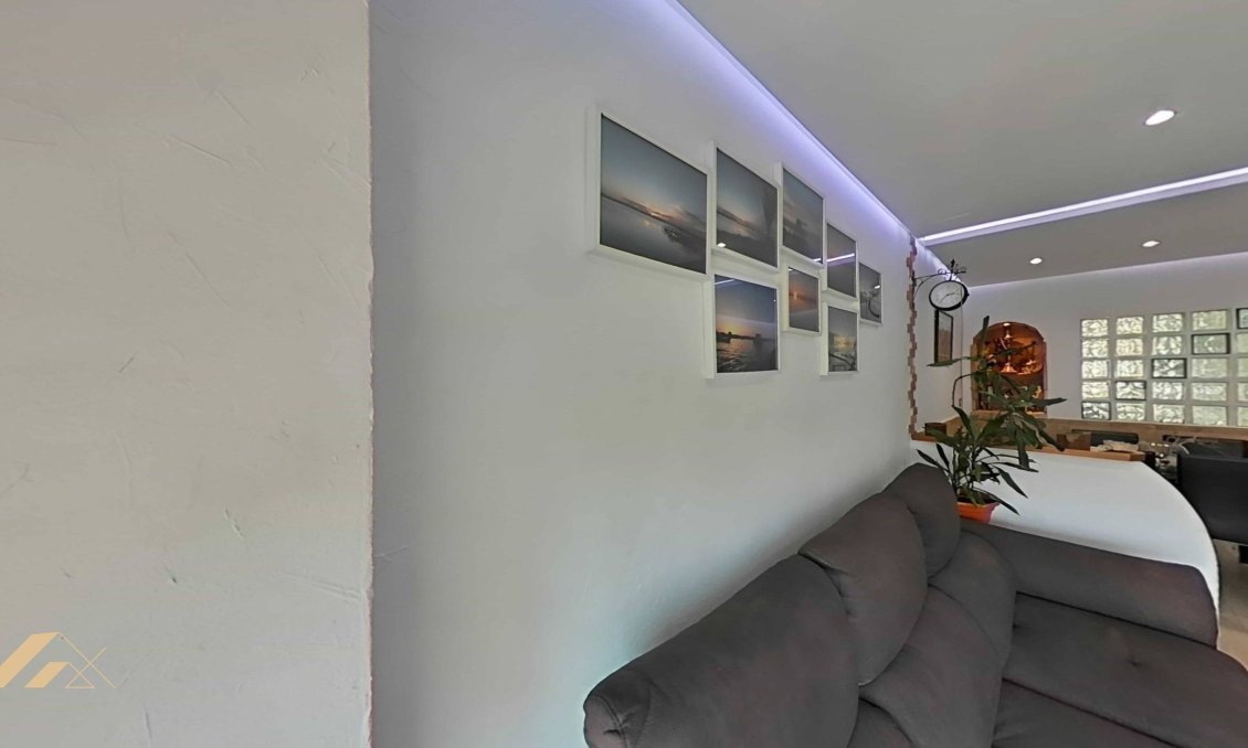 Revânzare - Apartament -
Lo Pagan - Villananitos