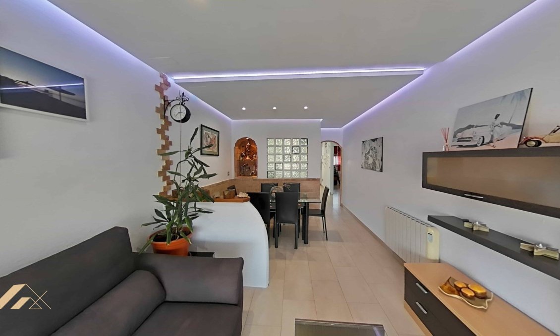 Revânzare - Apartament -
Lo Pagan - Villananitos