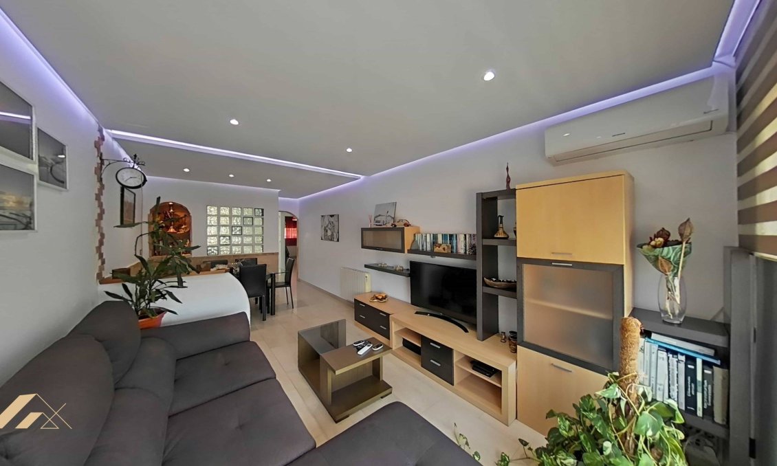Revânzare - Apartament -
Lo Pagan - Villananitos