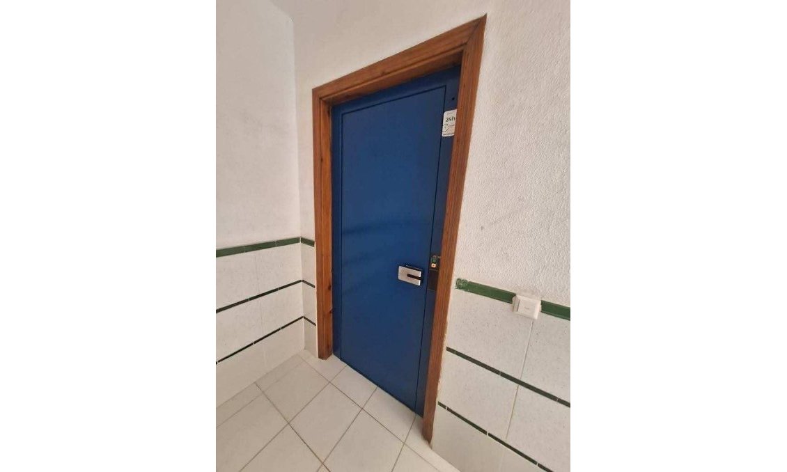 Revente - Appartement -
Torrevieja - Centro