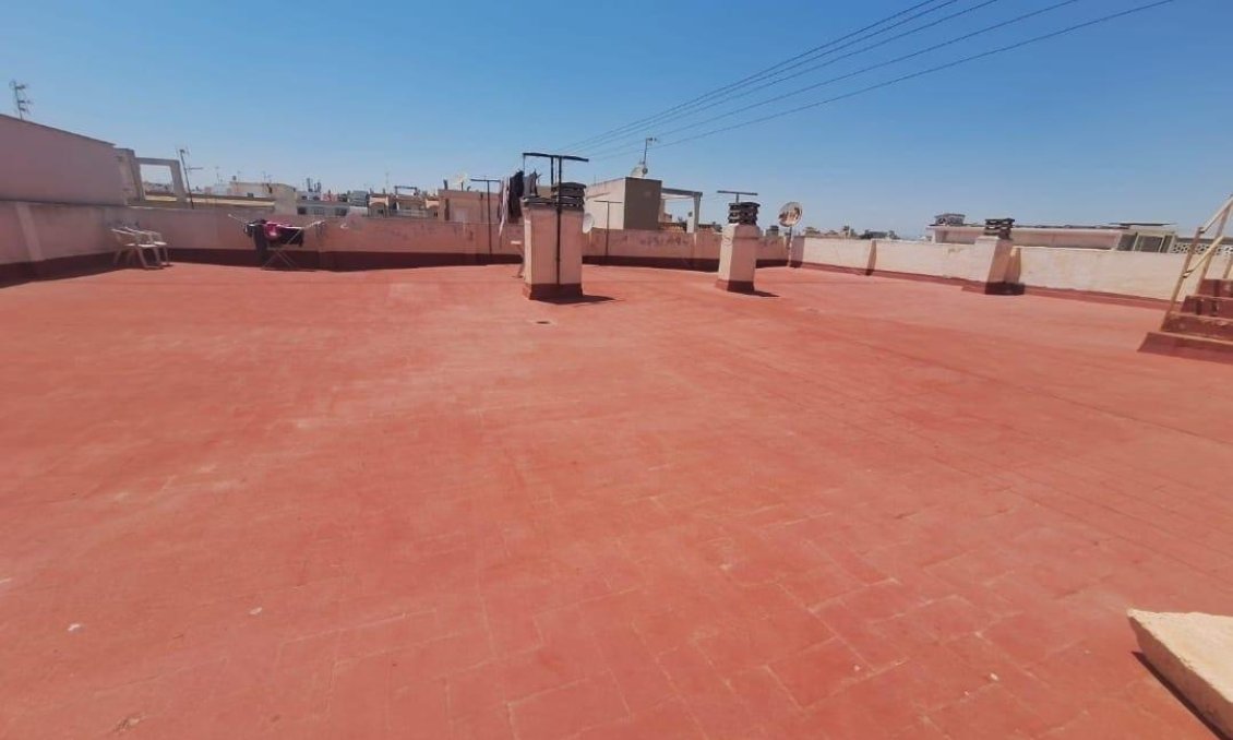Revente - Appartement -
Torrevieja - Centro