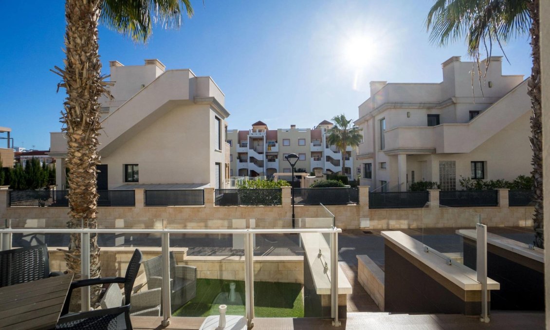 Wiederverkauf - Town House -
Orihuela Costa - La Zenia
