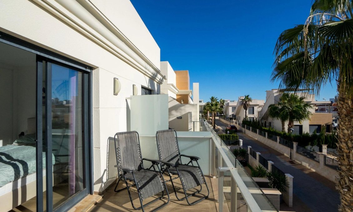 Wiederverkauf - Town House -
Orihuela Costa - La Zenia