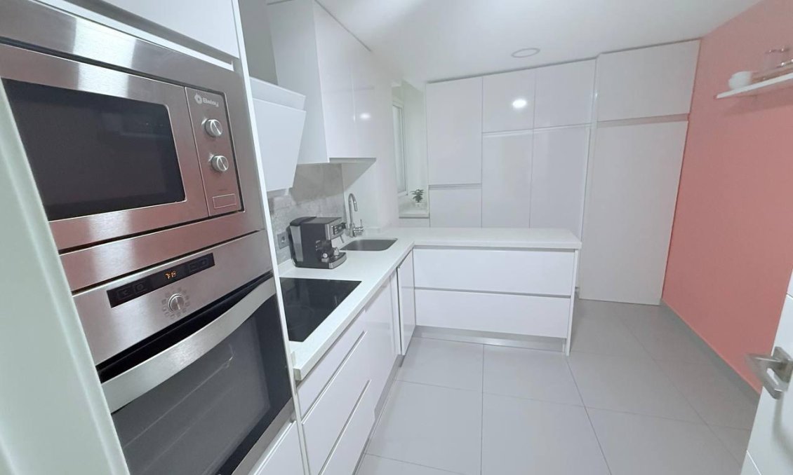 Használt Ingatlanok - Apartman -
Torrevieja - Centro