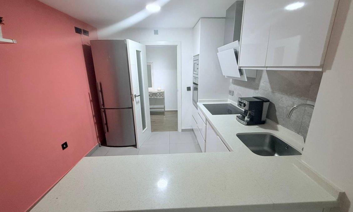 Használt Ingatlanok - Apartman -
Torrevieja - Centro