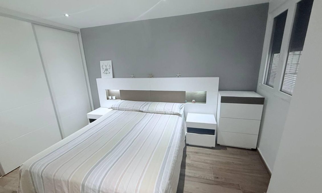 Használt Ingatlanok - Apartman -
Torrevieja - Centro