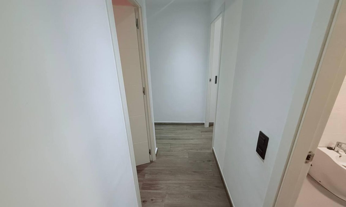 Használt Ingatlanok - Apartman -
Torrevieja - Centro