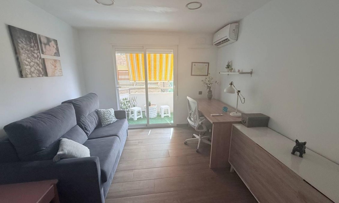 Használt Ingatlanok - Apartman -
Torrevieja - Centro