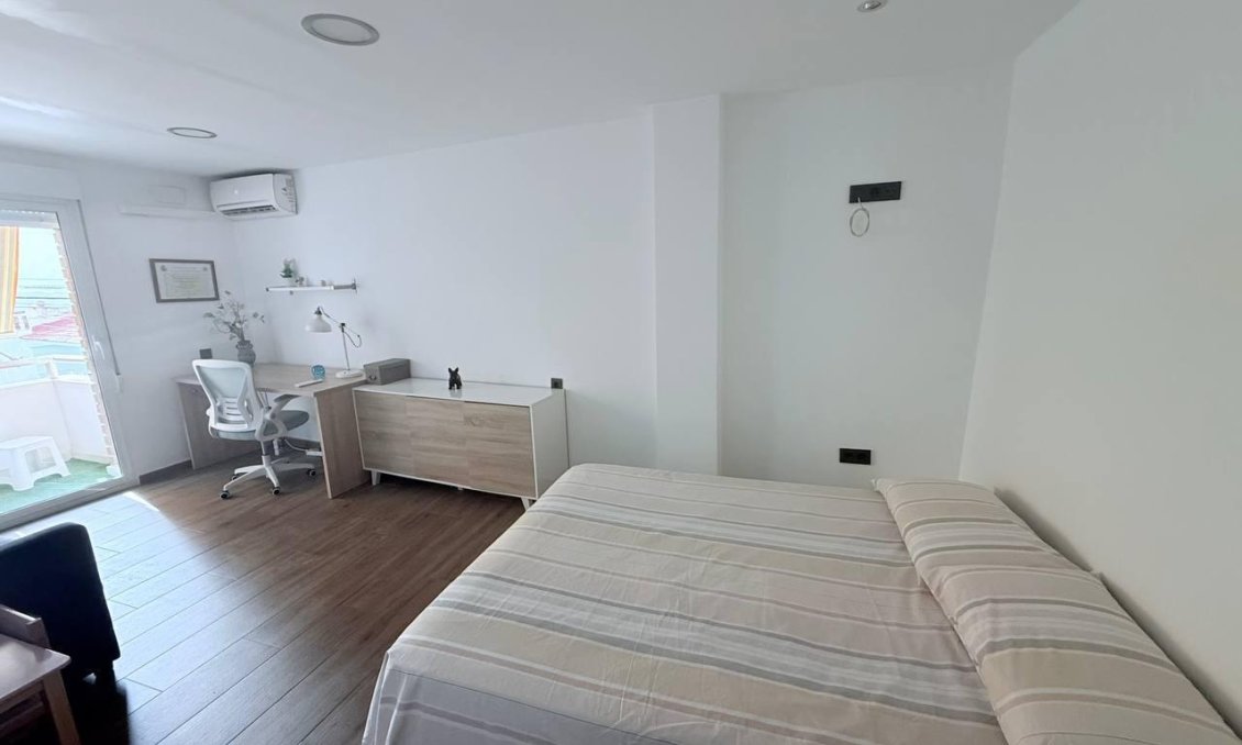 Használt Ingatlanok - Apartman -
Torrevieja - Centro