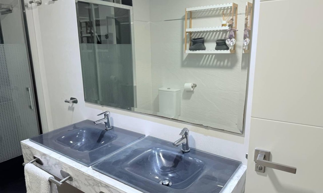 Használt Ingatlanok - Apartman -
Torrevieja - Centro