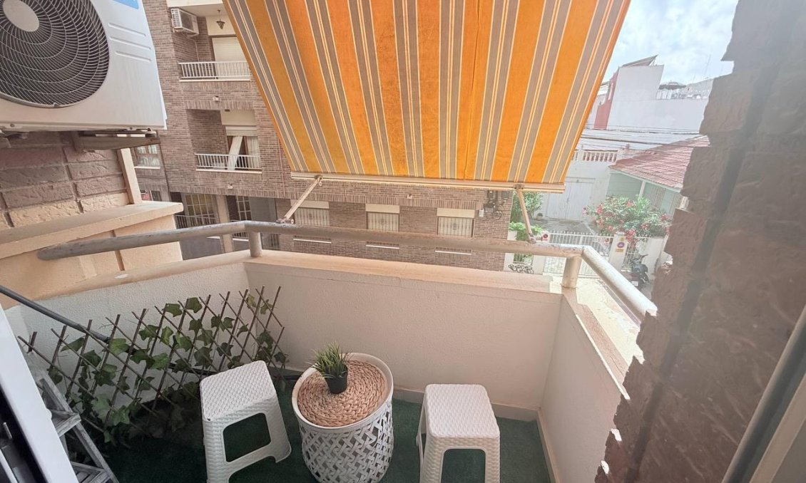 Használt Ingatlanok - Apartman -
Torrevieja - Centro