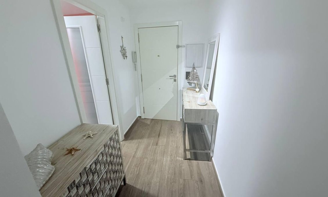 Használt Ingatlanok - Apartman -
Torrevieja - Centro