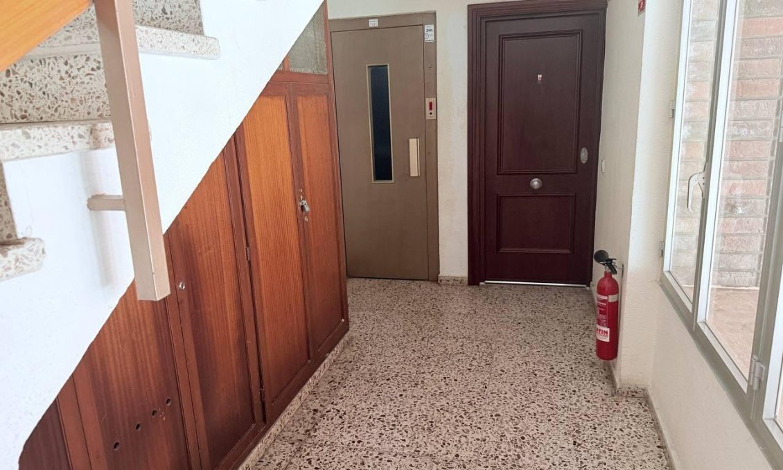 Használt Ingatlanok - Apartman -
Torrevieja - Centro