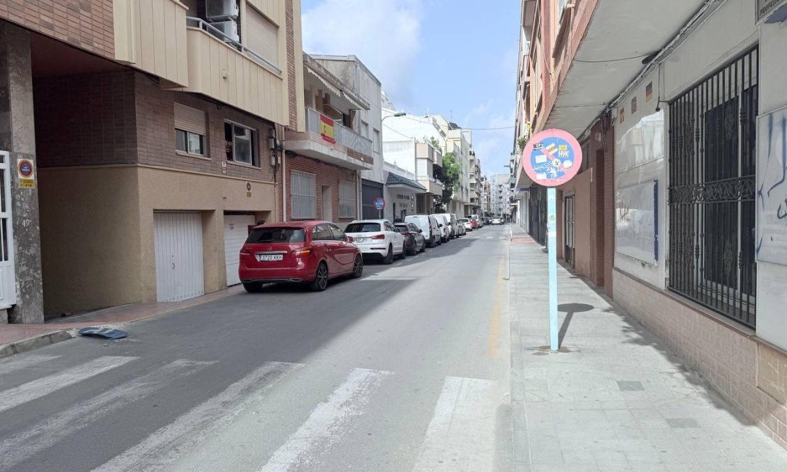 Használt Ingatlanok - Apartman -
Torrevieja - Centro