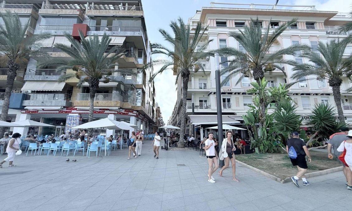 Használt Ingatlanok - Apartman -
Torrevieja - Centro