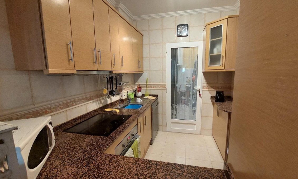 Segunda mano - Apartamento -
Jacarilla - Inland