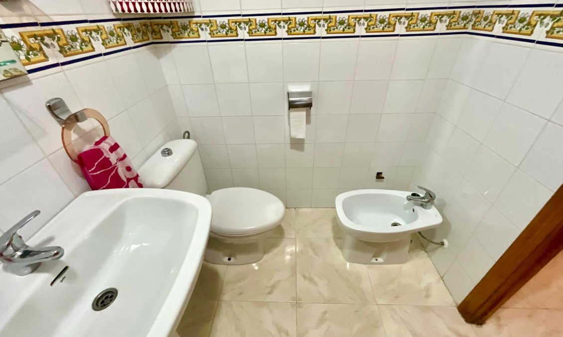 Segunda mano - Bungalow -
Torrevieja - Torreblanca