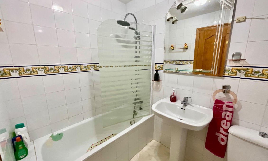 Segunda mano - Bungalow -
Torrevieja - Torreblanca