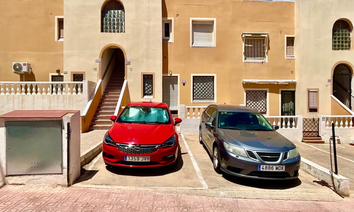 Segunda mano - Bungalow -
Torrevieja - Torreblanca