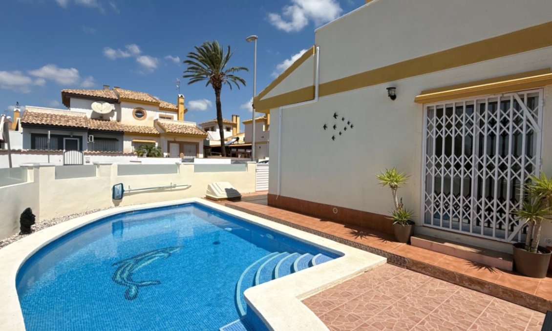 Segunda mano - Villa -
Sucina - Inland