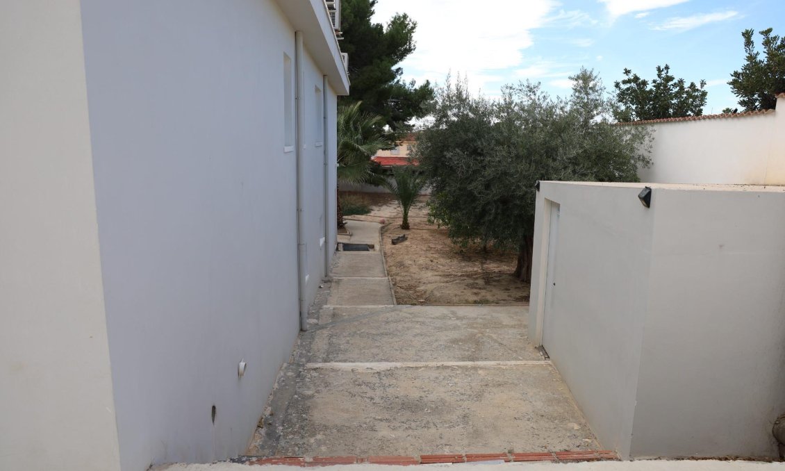Segunda mano - Villa -
Ciudad Quesada - Costa Blanca Sur