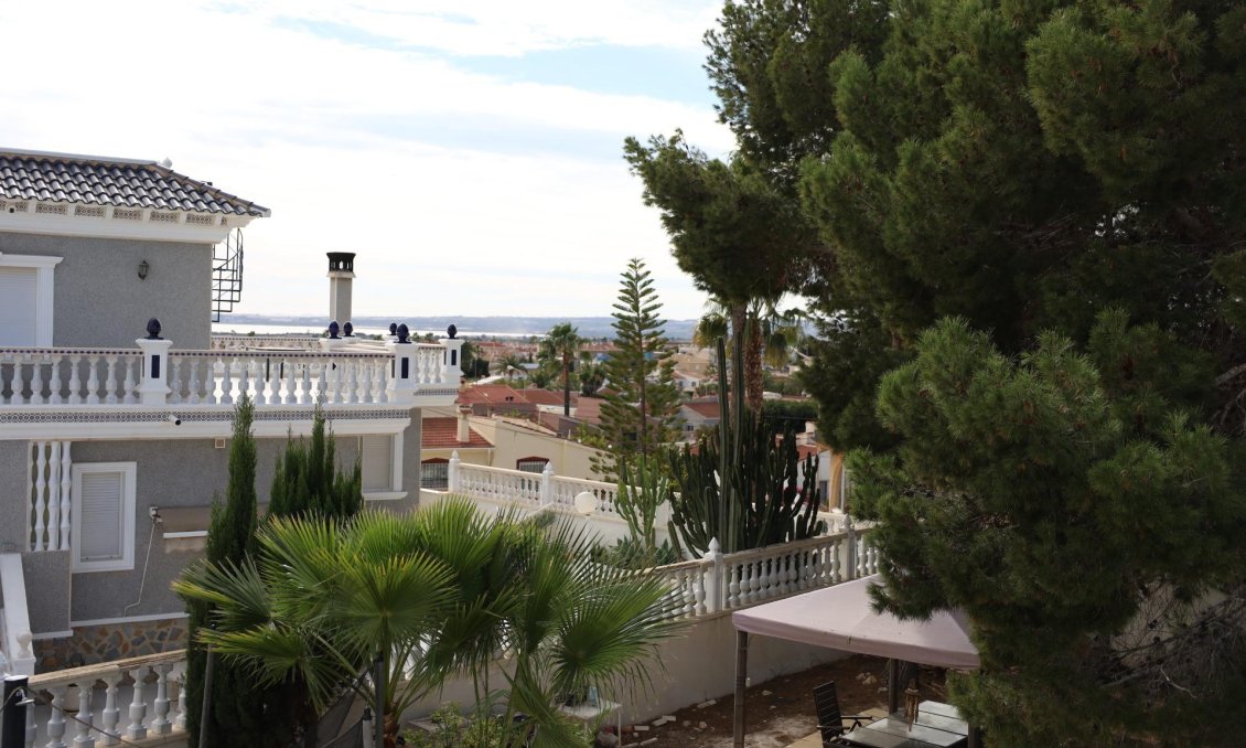 Segunda mano - Villa -
Ciudad Quesada - Costa Blanca Sur