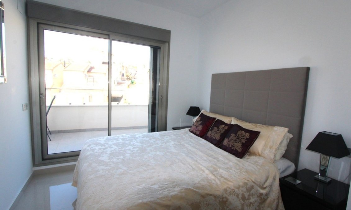 Segunda mano - Villa -
Villamartin - El Galan
