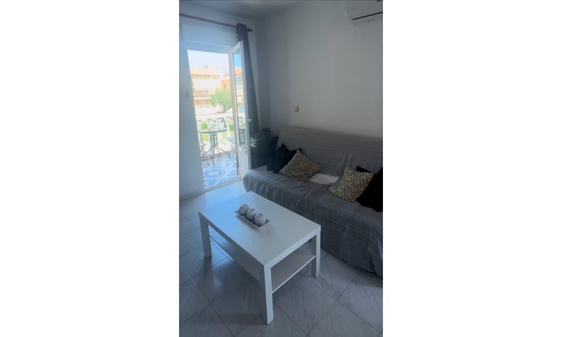 Revânzare - Penthouse Penthouse -
Torrevieja - Auguas Neuvas
