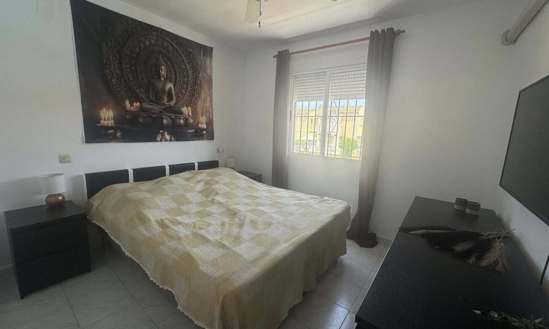 Revânzare - Penthouse Penthouse -
Torrevieja - Auguas Neuvas