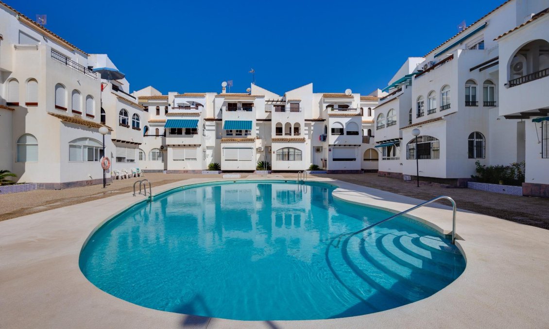 Revânzare - Apartament -
Torrevieja - El Acequión - Los Náufragos