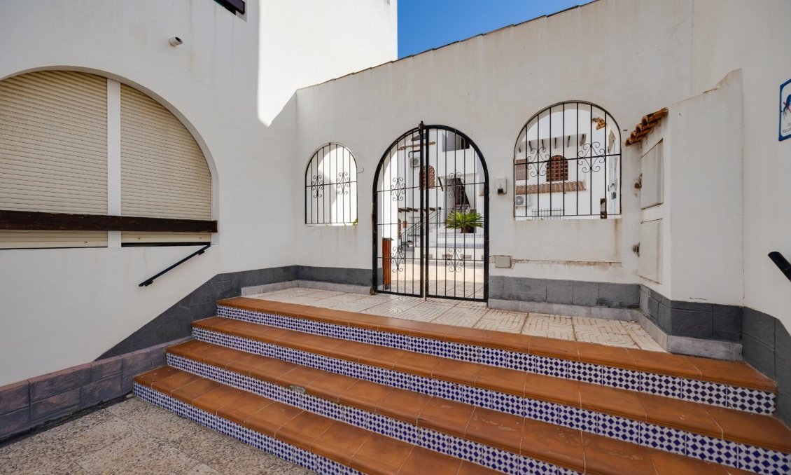 Revânzare - Apartament -
Torrevieja - El Acequión - Los Náufragos